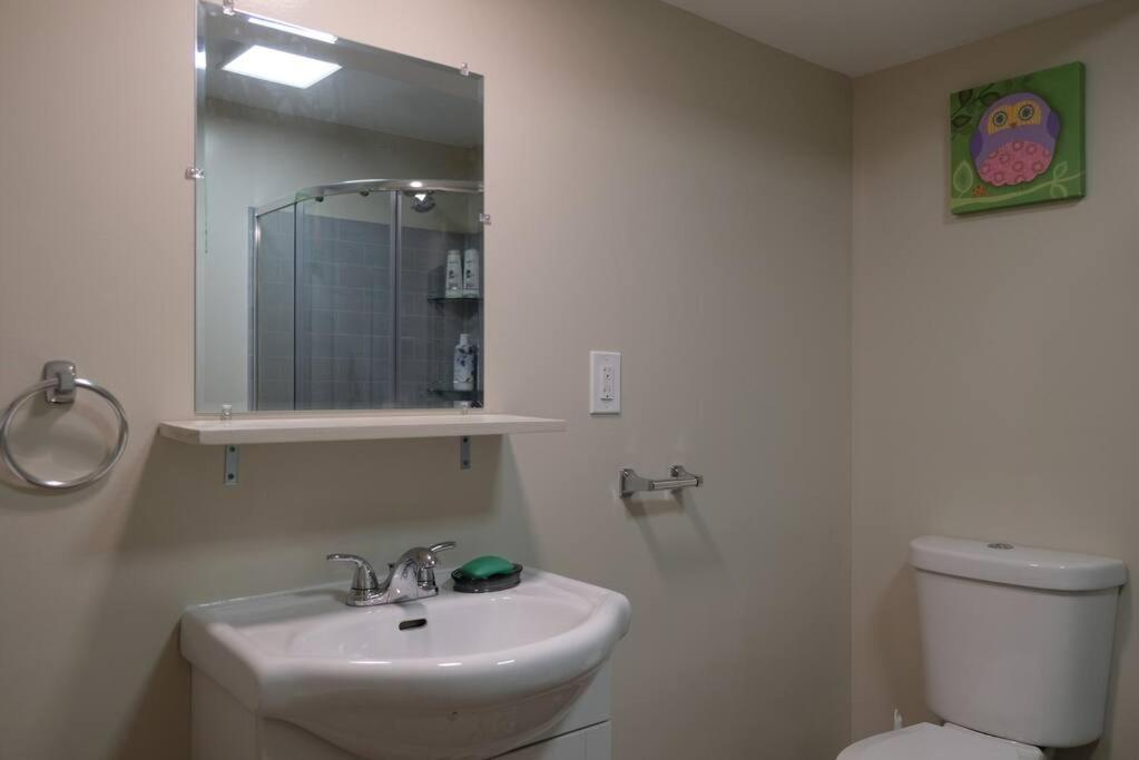 Katie Entire Basement 3 Bedrooms Charlottetown Luaran gambar